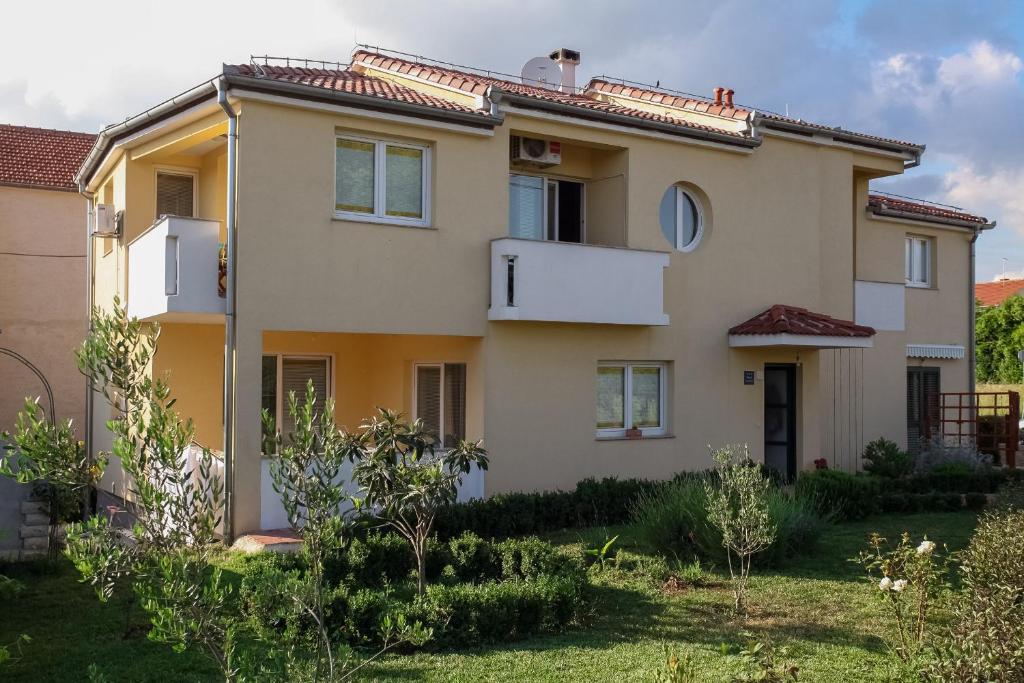Apartments Emma Biograd Na Moru Exterior foto