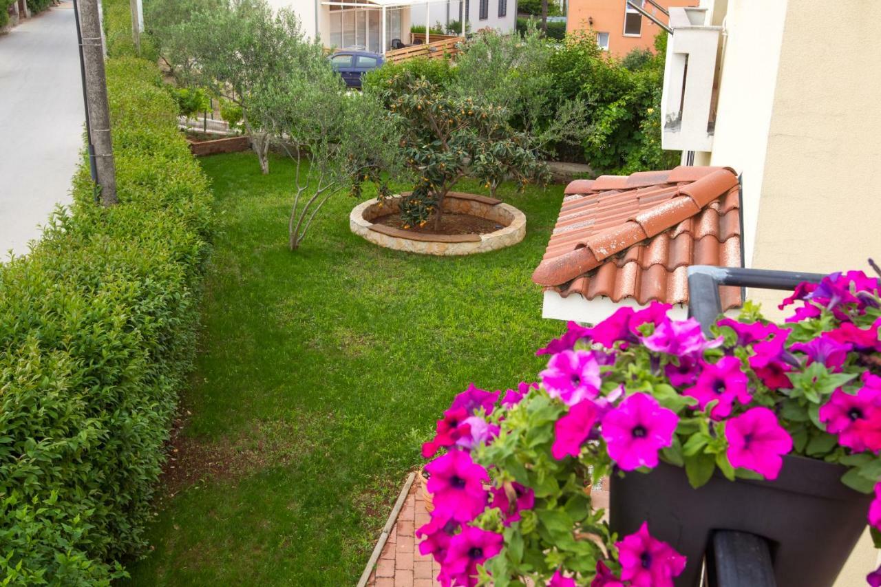 Apartments Emma Biograd Na Moru Exterior foto